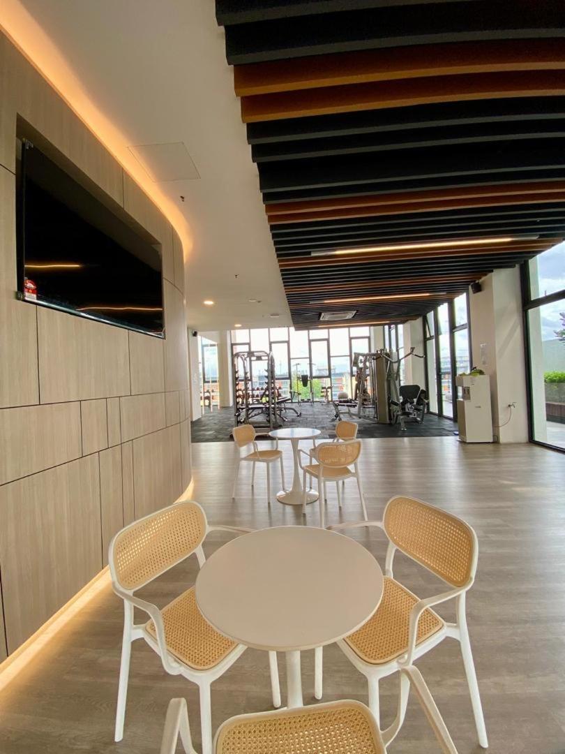K Avenue B17 Pangsapuri